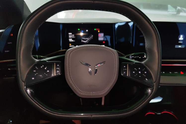 Used Hongqi EH7 2024 690 Pro
