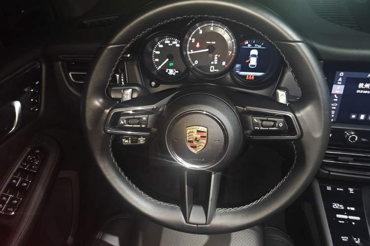 Used Porsche Macan 2023 Macan 2.0T
