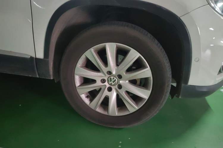 Used Volkswagen Tiguan 2012 2.0 TSI Automatic All-Wheel Drive Flagship Edition
