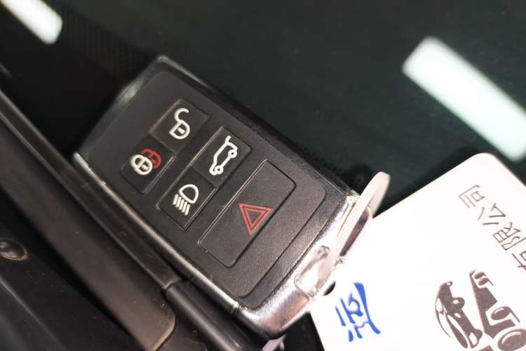 Used Land Rover Discovery Sport 2021 249 PS R-Dynamic SE Performance Tech Edition 5 Seats
