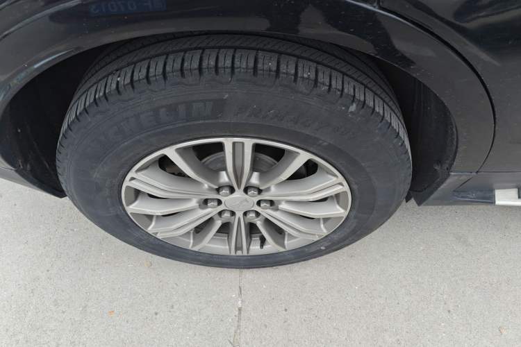 Used Cadillac XT5 2018 25T Luxury Model