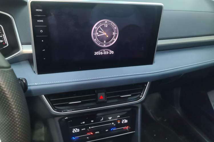 Used Volkswagen Tharu 2023 300TSI Two-Wheel-Drive Full Moon Edition Audio And AC Panel