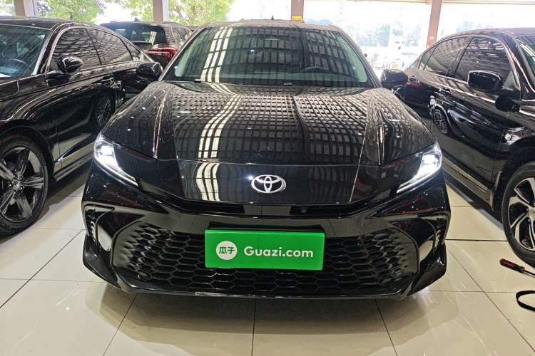 Used Toyota Camry 2024 Dual-Motor 2.0 HE Elite Edition