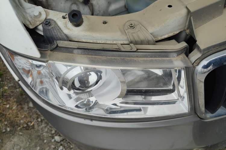 Used Jinbei Hiace X30 2021 1.5L Wealthy Van China VI Standard SWC15M