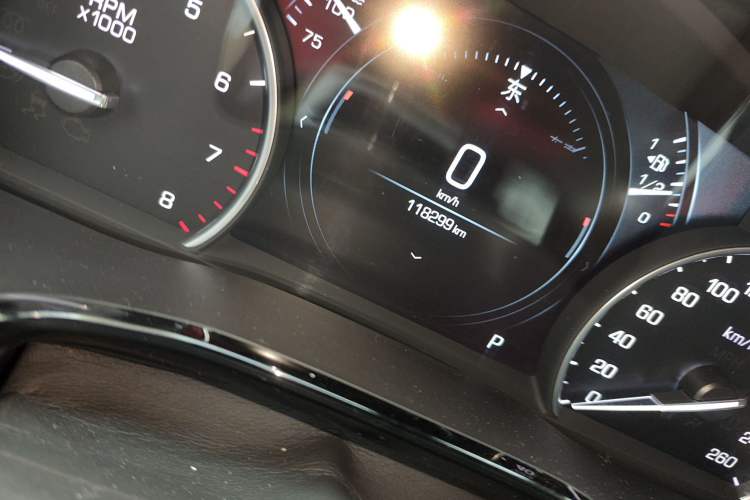 Used Cadillac XT5 2018 25T Luxury Model
