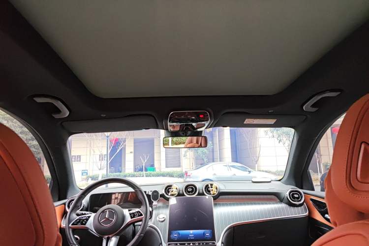 Used Mercedes-Benz GLC 2024 GLC 260 L 4MATIC Dynamic Edition 5-seater