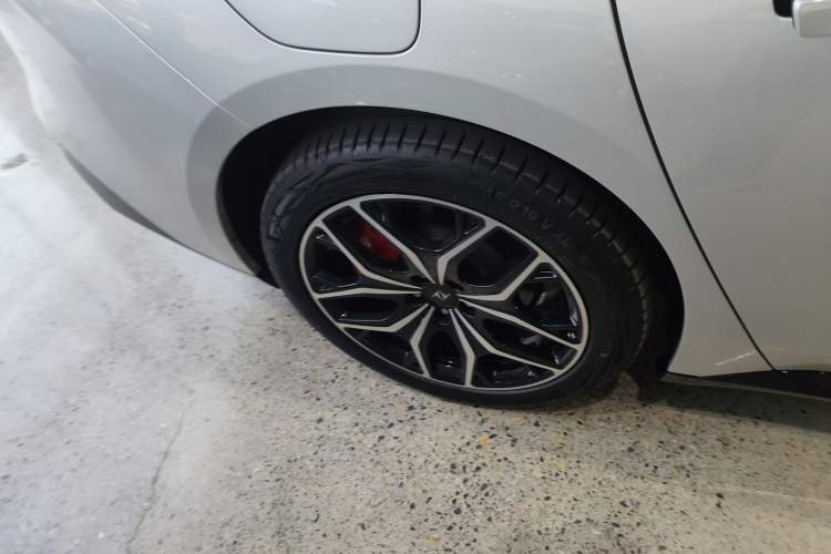 Used Dongfeng eπ eπ007 2025 Model Range-Extended 230 Max Cruise Edition