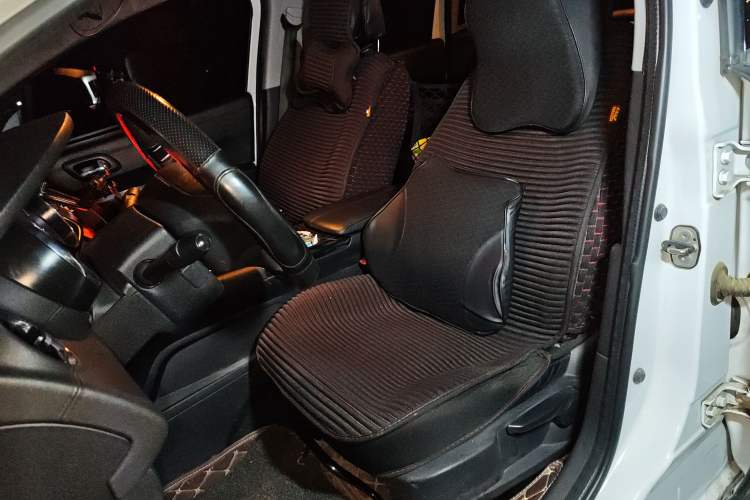 Used Peugeot 3008 2015 2.0L Automatic Classic Edition
