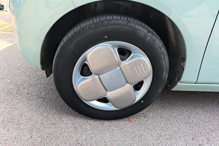 Used Geely Galaxy Panda 2024 Panda Mini 200km Endurance Bear
