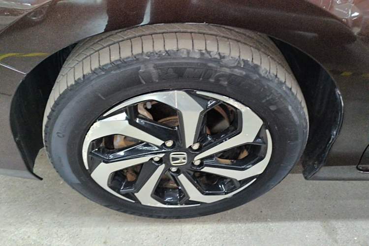 Used Honda Accord 2016 2.4L Comfort Edition Left Front Wheel Hub
