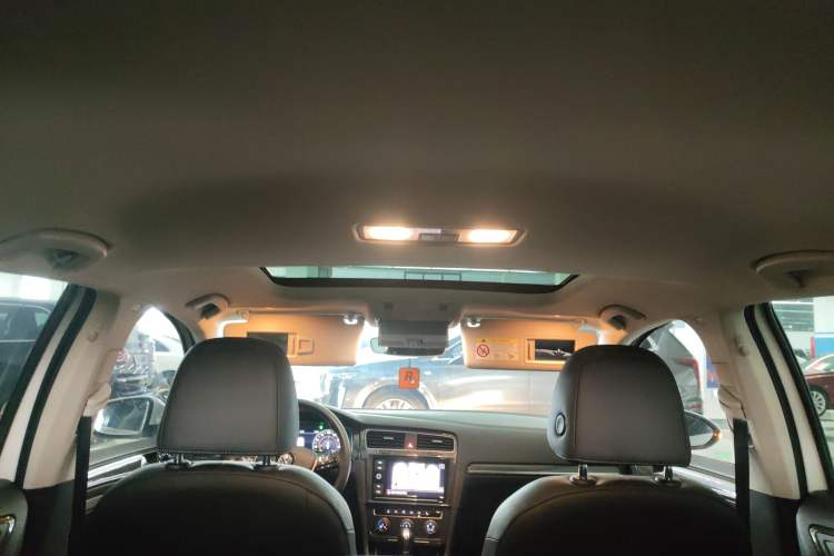 Used Volkswagen Golf 2019 280TSI DSG Luxury Version China VI Standard
