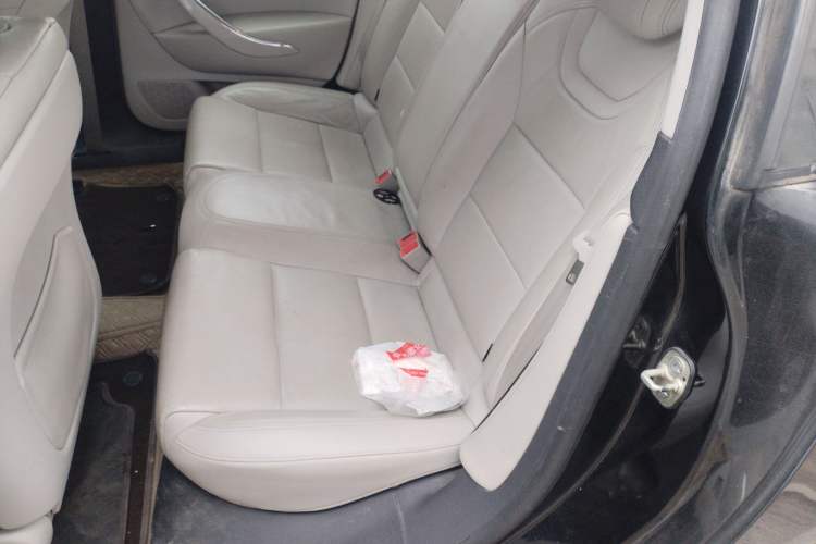 Used Citroen C5 2010 2.3L Automatic Luxury Edition Left Rear Seat