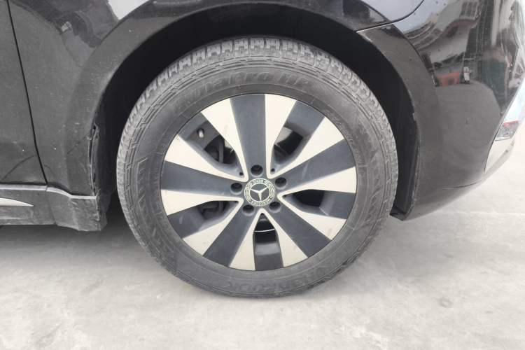 Used Mercedes-Benz Vito 2023 2.0T Elite Version 7 Seats
