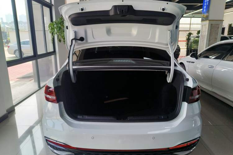 Used Volkswagen Lavida 2024 300TSI DSG Starry Sky Leading Edition
