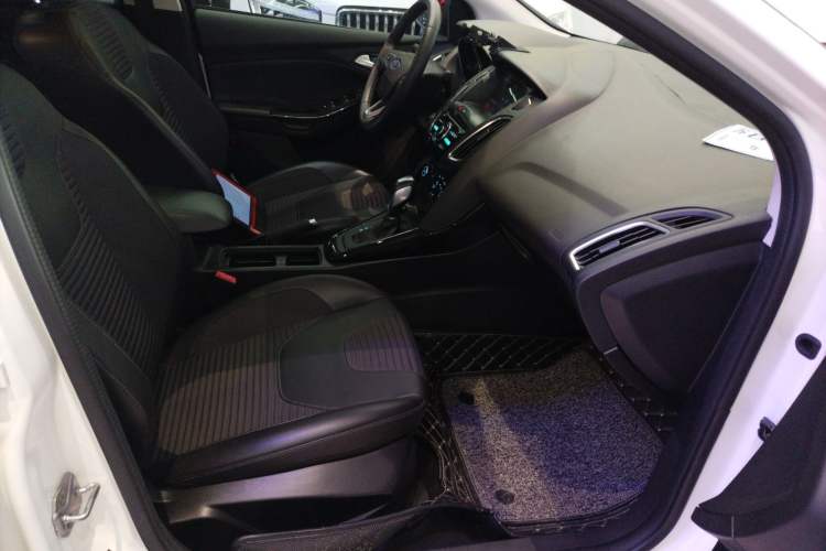 Used Ford Focus 2018 Sedan Classic 1.6L Automatic Trendy SmartDrive Edition