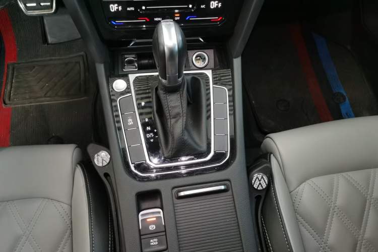 Used Volkswagen Magotan 2023 2 Million Units Limited Edition 330TSI DSG Leading Version Gear Lever