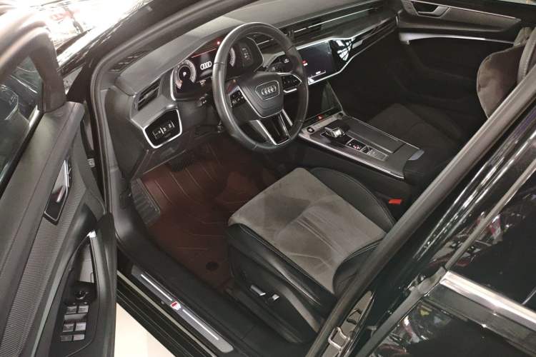 Used Audi A6L 2023 Revised 40 TFSI Luxury Dynamic Edition Driver Seat