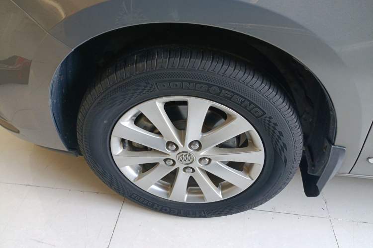 Used Buick GL8 2018 28T Luxury Model China VI Standard