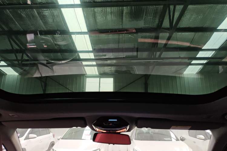 Used BMW i5 2024 eDrive 35L M Sport Package Headliner