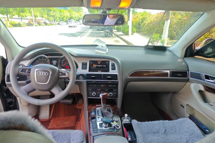 Used Audi A6L 2011 2.4L Comfort Edition
