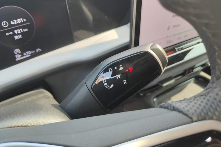 Used Volkswagen Teramont 2025 Tiguan Pro 450TSI Four-Wheel Drive Summit Edition
