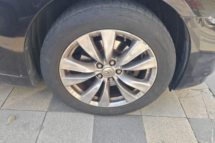 Used Infiniti Q70 2013 Q70L 2.5L Comfort Edition Exterior 7