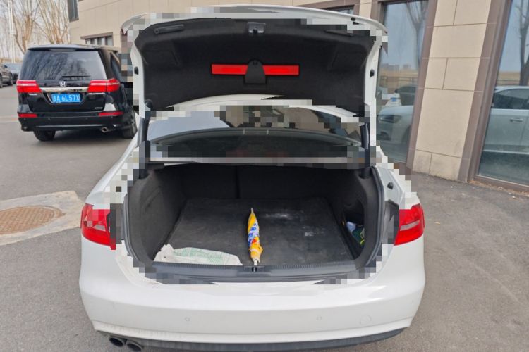 Used Audi A4L 2013 35 TFSI Automatic Standard Model Trunk