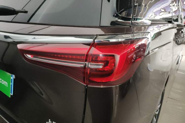 Used Buick GL8 2021 ES Landtrek 653T Comfort Edition