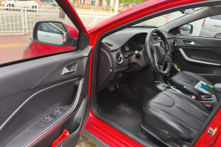 Used Chery Tiggo 3X 2018 1.5L Automatic Luxury Edition Driver Seat