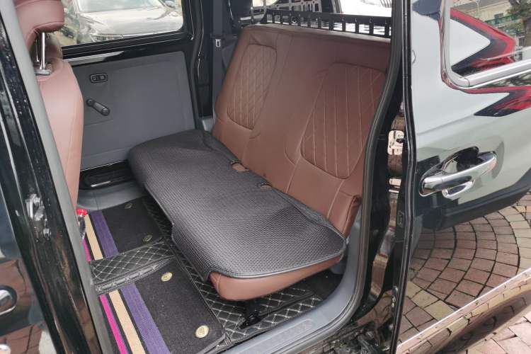 Used Wuling Zhiguang New Energy 2025 Model 305km Ambitious Edition