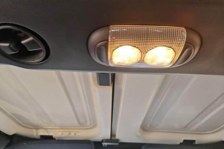 Used Jeep Wrangler 2014 2.8TD Sahara Four-Door Edition
