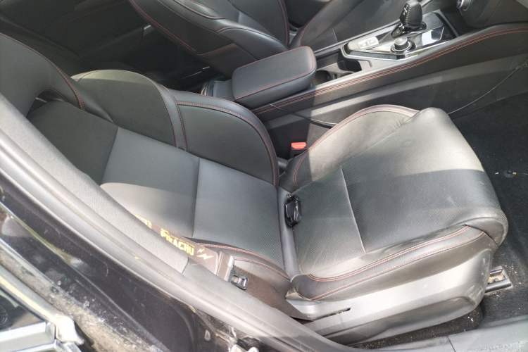 Used Lynk & Co 03 2019 1.5TD DCT Sport Edition China VI Standard Right Front Seat