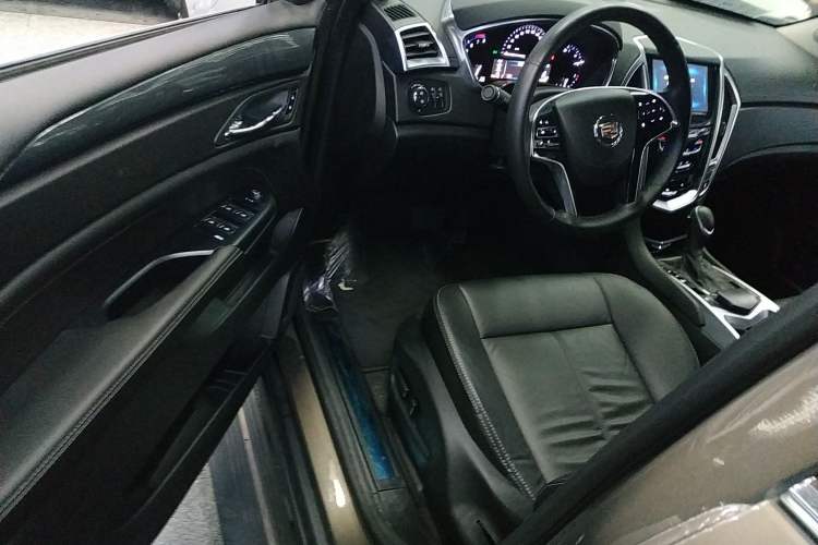 Used Cadillac SRX 2014 3.0L Comfort Model