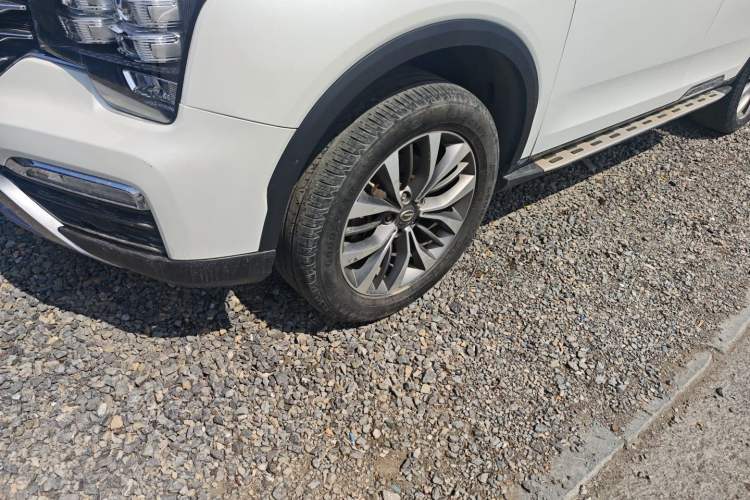 Used GAC Trumpchi GS8 2017 320T Two-Wheel Drive Luxury Smart Connectivity Version (7 Seats) Left Front Wheel Hub