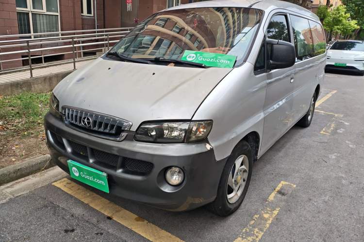 Used JAC Refine 2011 2.0L Shuttle Gasoline Standard Edition HFC4GA3