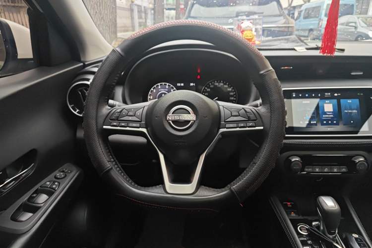Used Nissan Kicks 2023 Jingqing Edition 1.5L Unleash Pure "Jing" – The Luxurious Version Steering Wheel