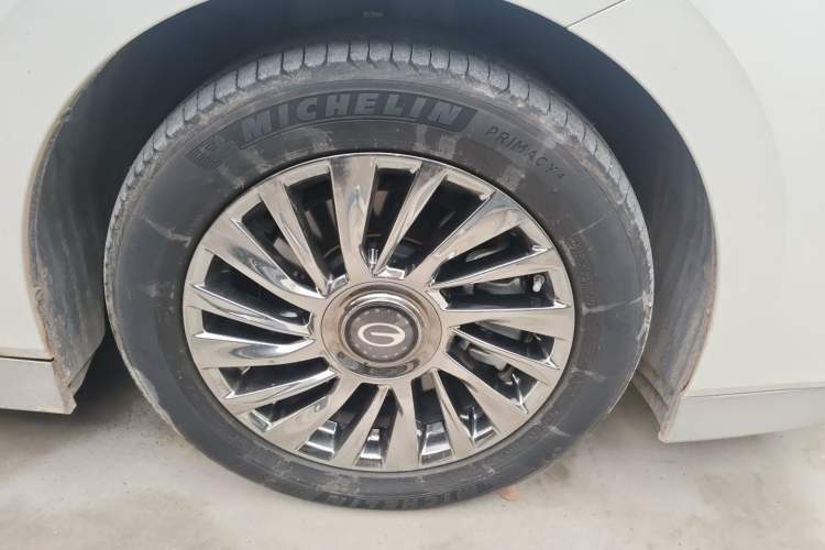 Used GAC Trumpchi M8 2023 Zongshi Series Dual-Motor Supreme Edition Right Front Wheel Hub