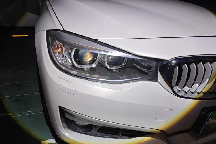 Used BMW 3 Series GT 2014 320i Design Package Model
