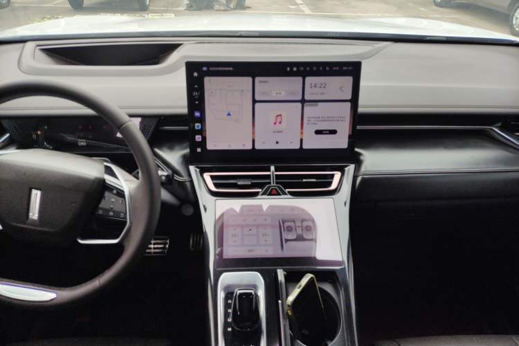 Used Wey Mocha 2021 2.0T Two-Wheel-Drive Ultra-Strong Version
