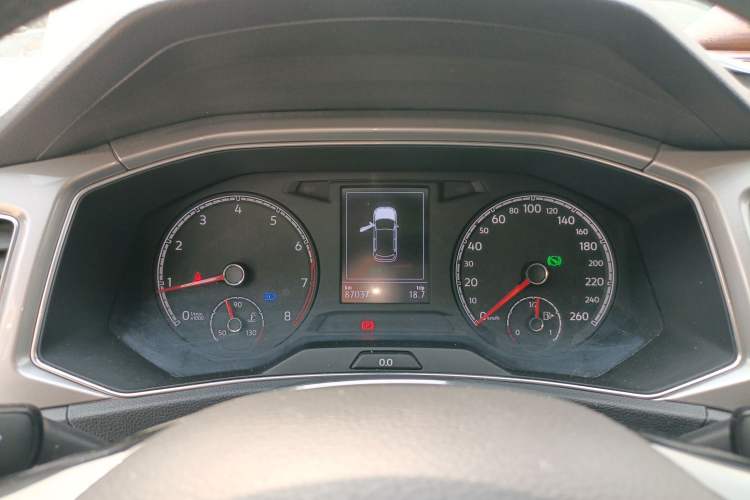 Used Volkswagen T-ROC 2020 230TSI DSG Two-Wheel Drive Advanced Version