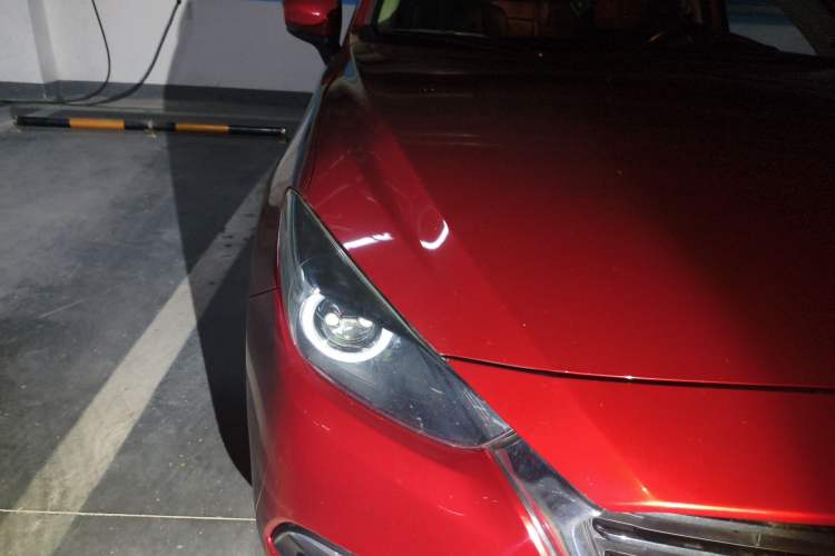 Used Mazda 3 Axela 2017 Hatchback 2.0L Automatic Sport Model China V Emission Standard