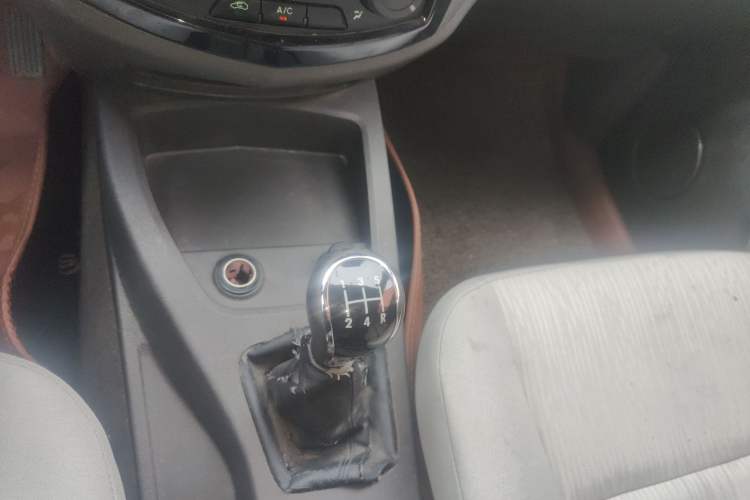 Used Wuling Hongguang 2015 1.2L S Base Model China V Standard