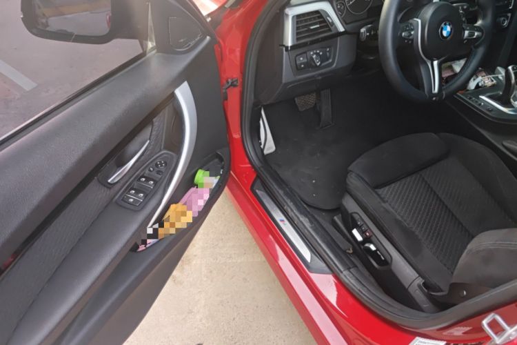 Used BMW 3 Series 2017 320i M Sport Driver Seat