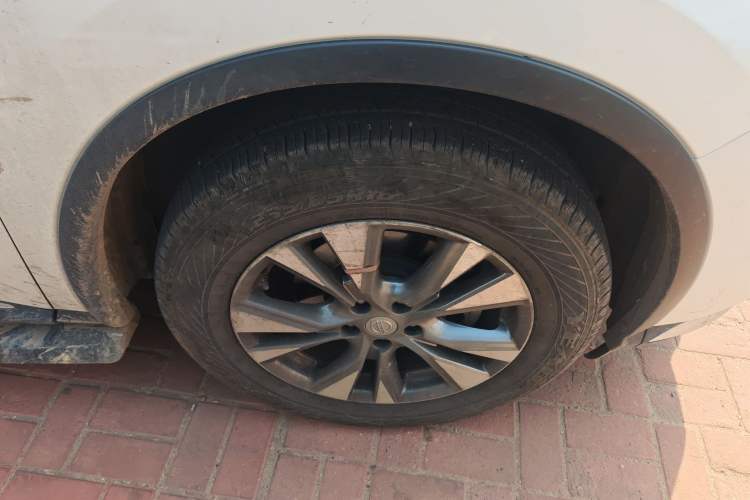 Used Nissan Murano 2019 2.5L XE Two-Wheel Drive Elite Version China V Standard Right Front Wheel Hub
