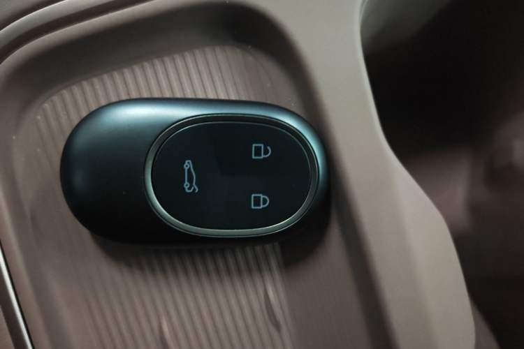 Used Nio EC6 2023 100kWh
