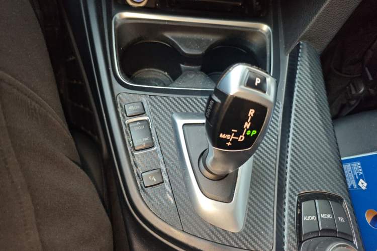 Used BMW 3 Series 2014 320Li Fashion Model Gear Lever