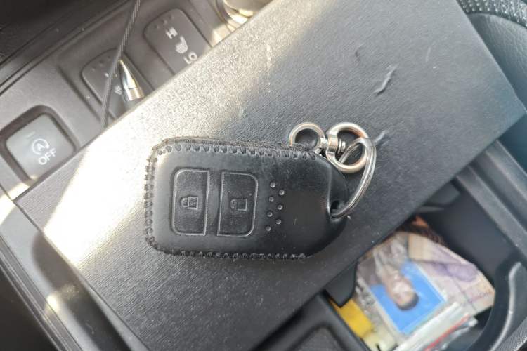 Used Honda CR-V 2015 2.4L two-wheel drive luxury version
