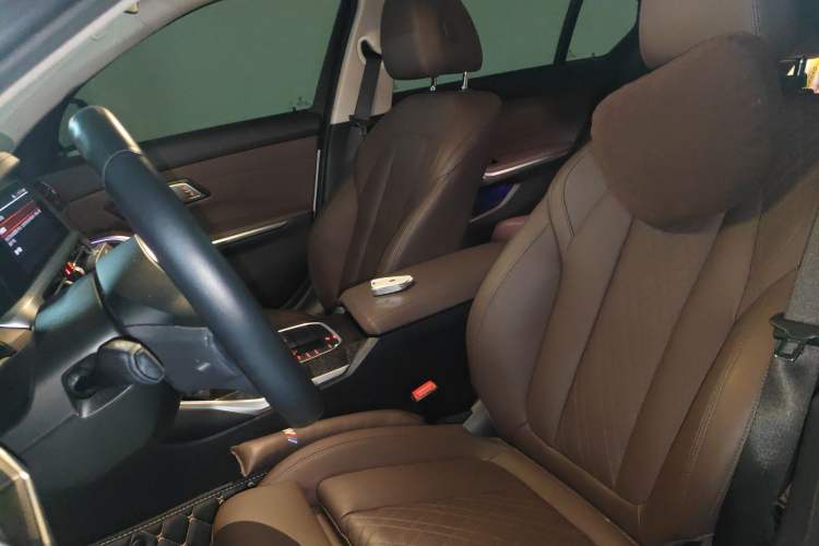 Used BMW 3 Series 2022 325Li M Sport Package Left Front Seat