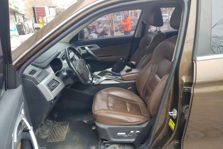 Used Geely Auto Emgrand X7 Sport 2016 1.8TD Automatic ZhiZun Version
