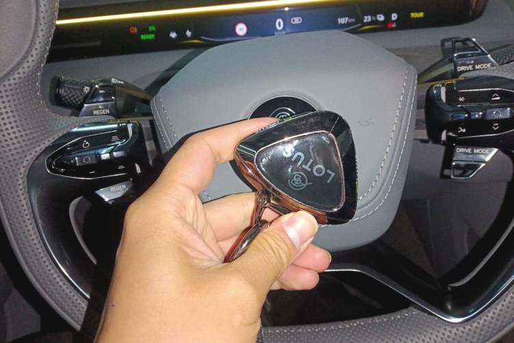 Used Lotus EMEYA 2024 EMEYA S+
